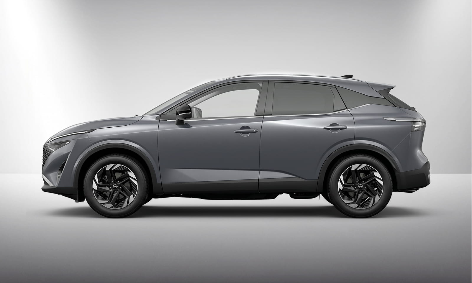Profilansicht vom Nissan Qashqai von ASS